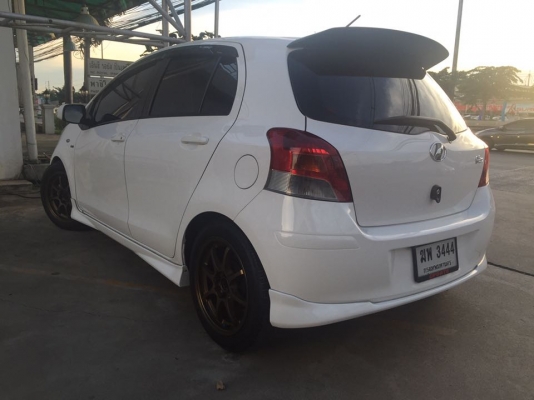 Toyota Yaris สีขาวแท้ ขายถูก ถูก สวยจริงคะคันนี้