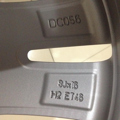 แม็กซ์แท้ BENZ W212 ตัวใหม่หน้าเงา ขอบ 16 นิ้ว สภาพสวยทั้งชุด ET46/8นิ้ว