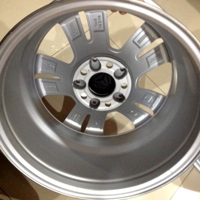 แม็กซ์แท้ BENZ W212 ตัวใหม่หน้าเงา ขอบ 16 นิ้ว สภาพสวยทั้งชุด ET46/8นิ้ว