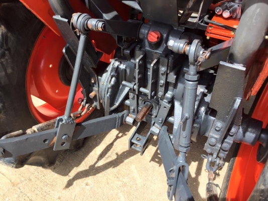 ขายรถไถKubota L3408 (4WD) พร้อมใบมีดหน้าใหม่และผานพรวน รถพร้อมใช้งาน