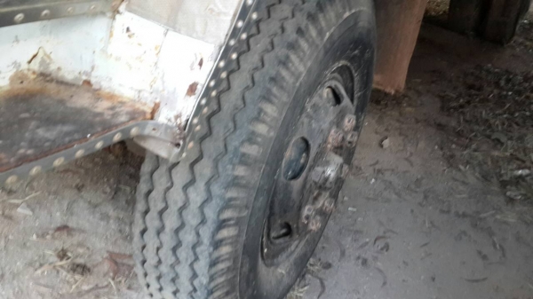 ขายด่วนเทรนเลอร์หางปลาจัมโบ้สองเพลาเกียร์กลางทะเบียนพร้อมหางใหญ่ขึ้นcat320สบายโทร0843923995