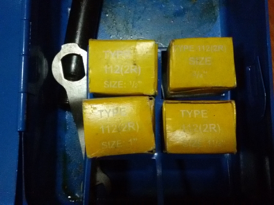 เครื่องต๊าปเกลียวท่อ REX MINI