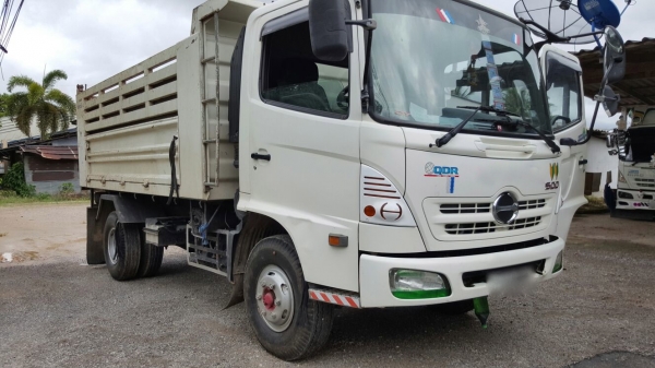 รถฮีโน่ 6 ล้อดั้ม FC9J 175 แรงม้า. ปี 54  ( รถวิ่ง 13x,xxx กม. )      สนใจติดต่อ  081 - 6079515