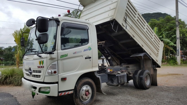 รถฮีโน่ 6 ล้อดั้ม FC9J 175 แรงม้า. ปี 54  ( รถวิ่ง 13x,xxx กม. )      สนใจติดต่อ  081 - 6079515