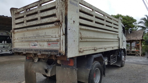 รถฮีโน่ 6 ล้อดั้ม FC9J 175 แรงม้า. ปี 54  ( รถวิ่ง 13x,xxx กม. )      สนใจติดต่อ  081 - 6079515