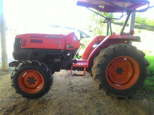 ขายรถไถ KUBOTA L4508 แถมผาน6 ยางหน้าใหม่  ทะเบียนพร้อมโอน  ราคา 200,000 รถอยู่ อ.แกลง จ.ระยอง  สนใจสอบถาม 0818618678 id line=0818618678 0899347475 id line=carbonthai มีรถขนส่งบริการทั่วไทย