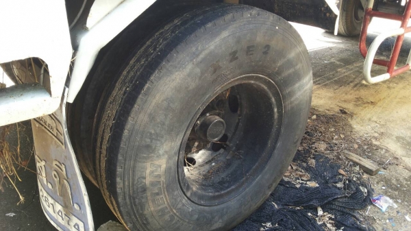 สิบล้อ 2เพา มิตซู ไอ้หลง FN527 TD-319××× 6D16โบว์2เพา แม่ลูก2คาน พื้นเรียบ สภาพดีพร้อมใช้ ทะเบียนพร้อมโอน สิบล้อ 2เพา มิตซู ไอ้หลง FN527 TD-319××× 6D16โบว์2เพา แม่ลูก2คาน พื้นเรียบ สภาพดีพร้อมใช้ ทะเบียนพร้อมโอน