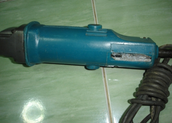 ขายสว่านไฟฟ้าหัวงอ makita 10mm. รุ่น DA 3010 (450w.)
