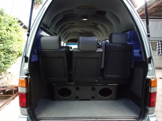 รถบ้านเจ้าของขายเอง รถตู้หลังคาสูงCOMMUTER ดีเซล 3000 cc เครื่องดีเดิมไม่มีชนแอร์ฉ่ำทีวีCD ครบสวยสอาดพร้อมใช้ พร้อมโอน