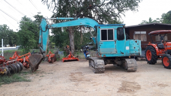 ขายครับ แบ็คโฮ KOMASZU PC 60 หรือ 10HT-2 ติดต่อลายละเอียด โทร 0812805754