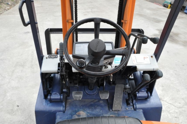 (ลดกระหน่ำ)ขายFORKLIFT TOYOTA 5FG20(2ตัน) สวยเดิมจากญี่ปุ่น ยังไม่เคยใช้ในไทย 140,000เท่านั้น!!