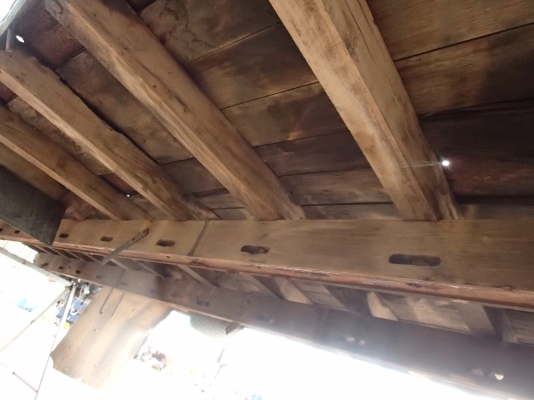 ขายกระบะรถ HINO ยาว 5.50 ม. ปูพื้นเหล็กราคาถูกๆครับ