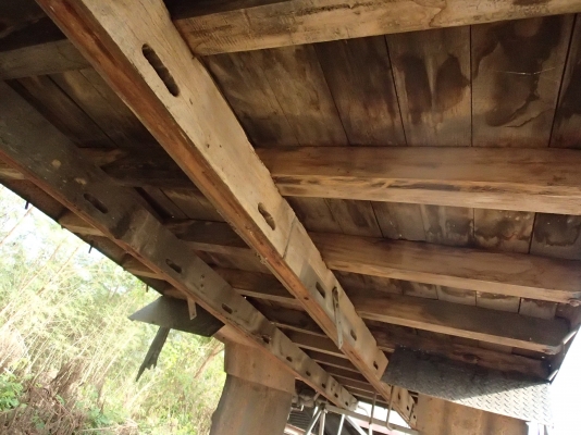 ขายกระบะรถ HINO ยาว 5.50 ม. ปูพื้นเหล็กราคาถูกๆครับ