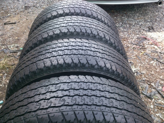 ขายแม็ก TOYOTA VIGO ขอบ16 รุ่นพิเศษสีเทา พร้อมยางบริดสโตน ปี12 ถูกๆ พร้อมน๊อตแท้ 24 ตัว จำนวน 1 ชุด 5800 ขายแม็ก TOYOTA VIGO ขอบ16 รุ่นพิเศษสีเทา พร้อมยางบริดสโตน ปี12 ถูกๆ พร้อมน๊อตแท้ 24 ตัว จำนวน 1 ชุด 5800