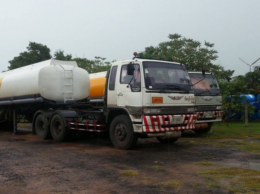 ขายรถบรรทุกน้ำมันหัวลากพร้อมเเทงค์ Hino 240 เเรง สภาพพร้อมใช้งาน