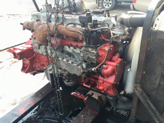 ขายเครื่อง Hino EL100 195แรงม้า ขายเครื่อง Hino EL100 195แรงม้า