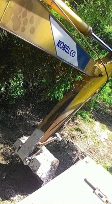 รถแบคโฮ KOBELCO SK220 M3