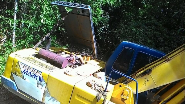 รถแบคโฮ KOBELCO SK220 M3