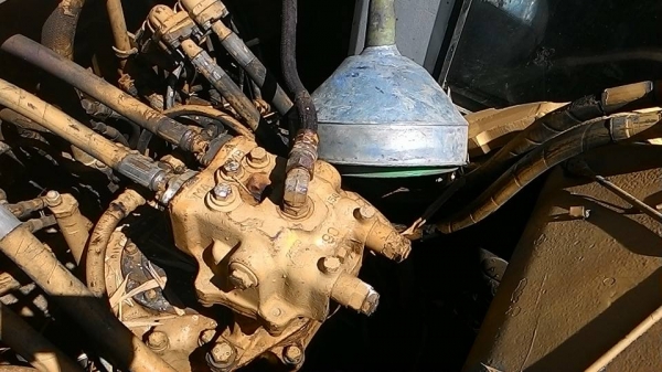 รถแบคโฮ KOBELCO SK220 M3