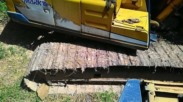 รถแบคโฮ KOBELCO SK220 M3