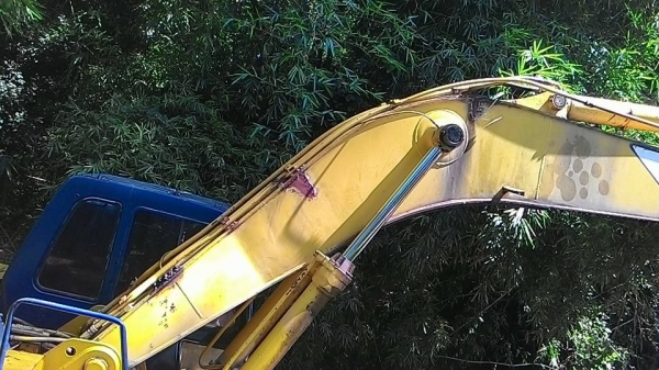 รถแบคโฮ KOBELCO SK220 M3