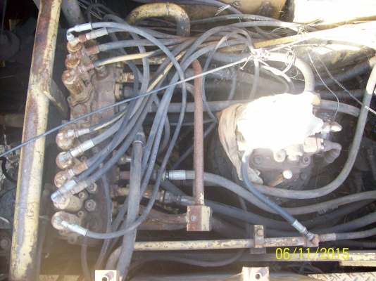 ขายแบคโฮ-รถคีบอ้อย