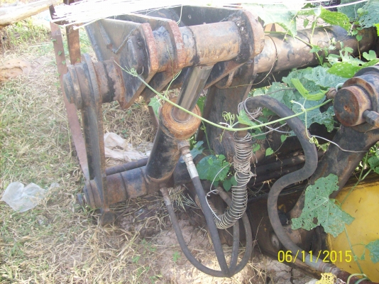 ขายแบคโฮ-รถคีบอ้อย