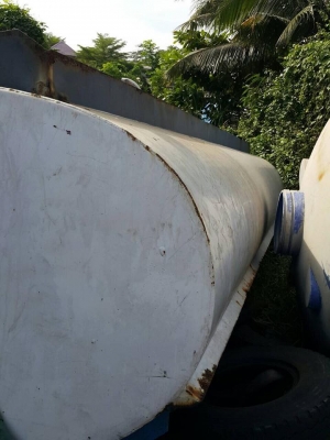 ถังน้ำมันเจาะทะลุเป็นถังน้ำ 16,000 ลิตร ใส่รถ 10 ล้อ ถังน้ำมันเจาะทะลุเป็นถังน้ำ 16,000 ลิตร ใส่รถ 10 ล้อ