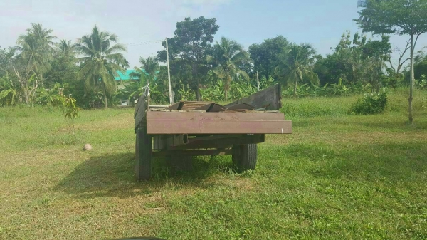 ขายรถแบคโฮ KOMATSU PC10-3 พร้อมสาลี่ลาก ราคา 120000