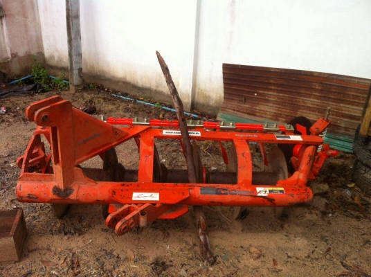 ===>ขายผายตราช้าง  6x24"สำหรับรถ 45,47