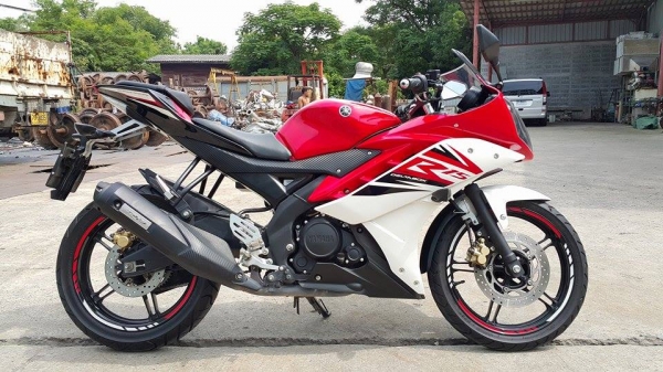 ด่วน R15 2014 วิ่งน้อย ไม่ล้มไม่ชน ขายถูก จัดส่งฟรี ต่อรองได้ครับ