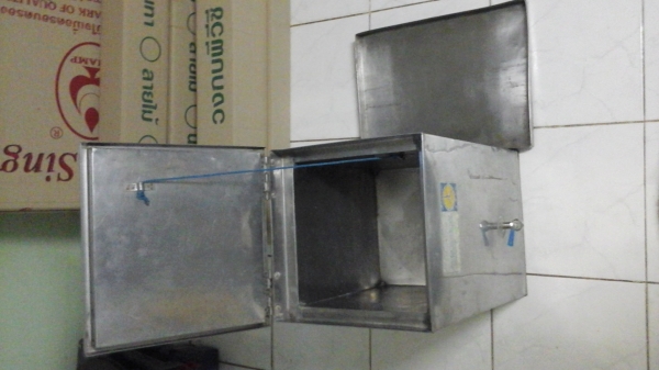 ถังน้ำดื่มมีก๊อกด้วยแสตนเลสดีไม่เป็นสนิม