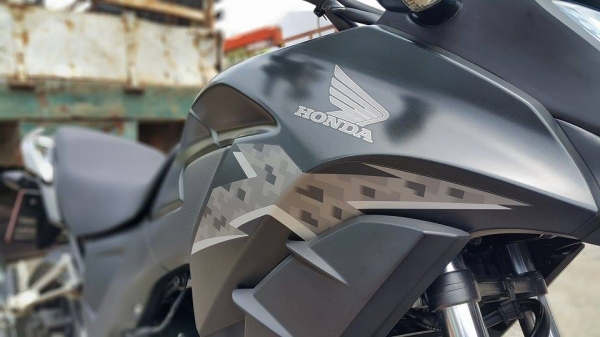 ด่วน CB500X 2014 วิ่งน้อย ไม่ล้มไม่ชนไม่แปะขายถูก ส่งฟรี ต่อรองได้ครับ