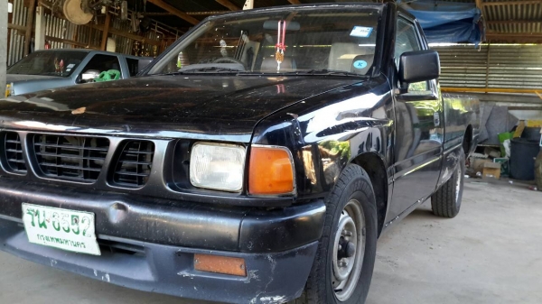 ขายรถอิซูซุTFR เครื่องดี ครัชชีสวย แอร์เย็นขายตามสภาพ