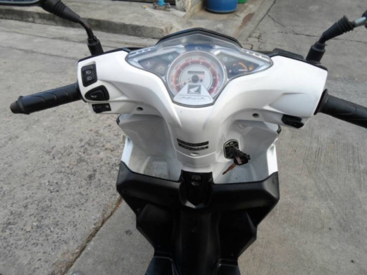 Click i ปี 54 ไมล์ขาว รถบ้าน เครื่องดี เดิมๆ มีเล่ม เอกสารครบ ทดลองขับได้ทุกวัน โทร. 02-9165022,099-0812001