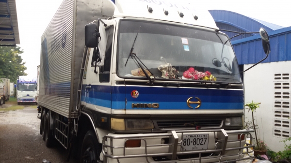 ขายรถ 10 ล้อ FL. 1M. 220แรง เพลาเดียว รถห้างแท้ เครื่องดีคัชชีได้ เอาใช้งานได้เลยไฟแนนจัดได้ 500000บาท