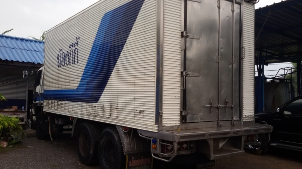 ขายรถ 10 ล้อ FL. 1M. 220แรง เพลาเดียว รถห้างแท้ เครื่องดีคัชชีได้ เอาใช้งานได้เลยไฟแนนจัดได้ 500000บาท