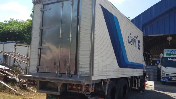 ขายรถ 10 ล้อ FL. 1M. 220แรง เพลาเดียว รถห้างแท้ เครื่องดีคัชชีได้ เอาใช้งานได้เลยไฟแนนจัดได้ 500000บาท