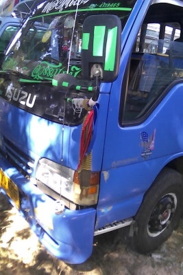 ขายด่วน รถ isuzu nkr ปี46 120ฝาดำ