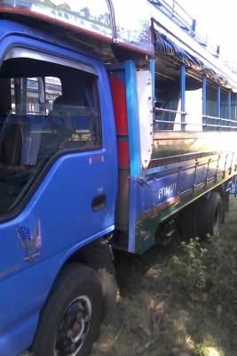 ขายด่วน รถ isuzu nkr ปี46 120ฝาดำ