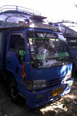 ขายด่วน รถ isuzu nkr ปี46 120ฝาดำ