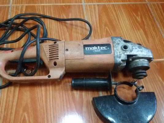 หินเจียรไฟฟ้า 7'' Maktec  By Makita