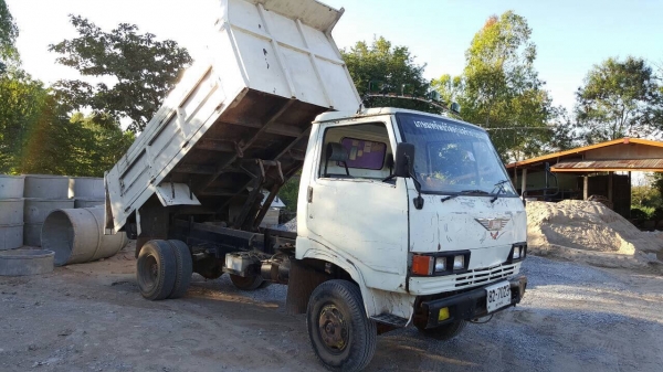 ขาย 6 ล้อดั้ม KM300 วางหัว FB เครื่อง DQ100 คัสซีสวยตลอดเส้น ทะเบียนพร้อมโอน ราคาต่อรองได้ครับ ขาย 6 ล้อดั้ม KM300 วางหัว FB เครื่อง DQ100 คัสซีสวยตลอดเส้น ทะเบียนพร้อมโอน ราคาต่อรองได้ครับ