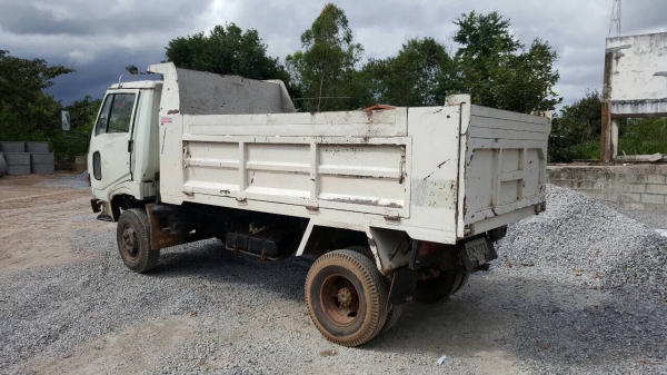 ขาย 6 ล้อดั้ม KM300 วางหัว FB เครื่อง DQ100 คัสซีสวยตลอดเส้น ทะเบียนพร้อมโอน ราคาต่อรองได้ครับ ขาย 6 ล้อดั้ม KM300 วางหัว FB เครื่อง DQ100 คัสซีสวยตลอดเส้น ทะเบียนพร้อมโอน ราคาต่อรองได้ครับ