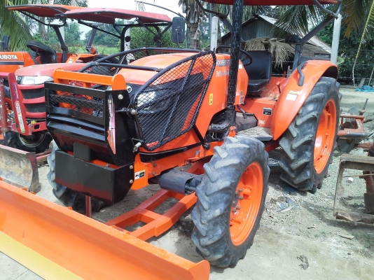 ขาย แทรกเตอร์ KUBOTA M6040 สภาพพร้อมใช้งาน