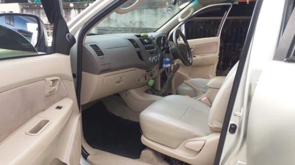 ขายโตโยต้า วีโก้ พรีรันเนอร์4ประตู3000cc