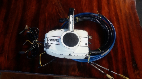 คอนโทรลYamaha สภาพดี พร้อมสาย