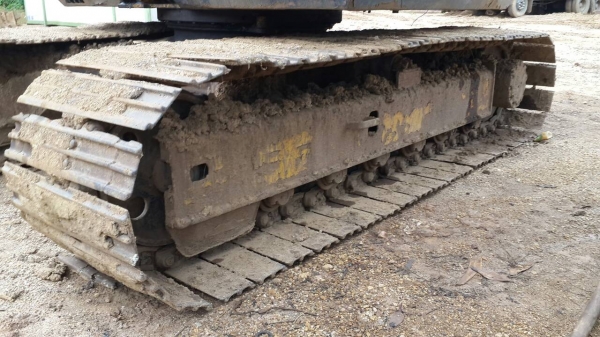 ขายรถแบคโฮ KOMATSU PC100-3 ราคา 360000