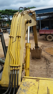 ขายรถแบคโฮ KOMATSU PC100-3 ราคา 360000