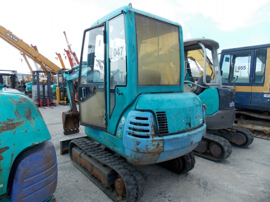 ขายรถขุด KUBOTA รุ่น K022 มีหัวเก๋ง เก่านอก สีตามสภาพ ขายรถขุด KUBOTA รุ่น K022 มีหัวเก๋ง เก่านอก สีตามสภาพ